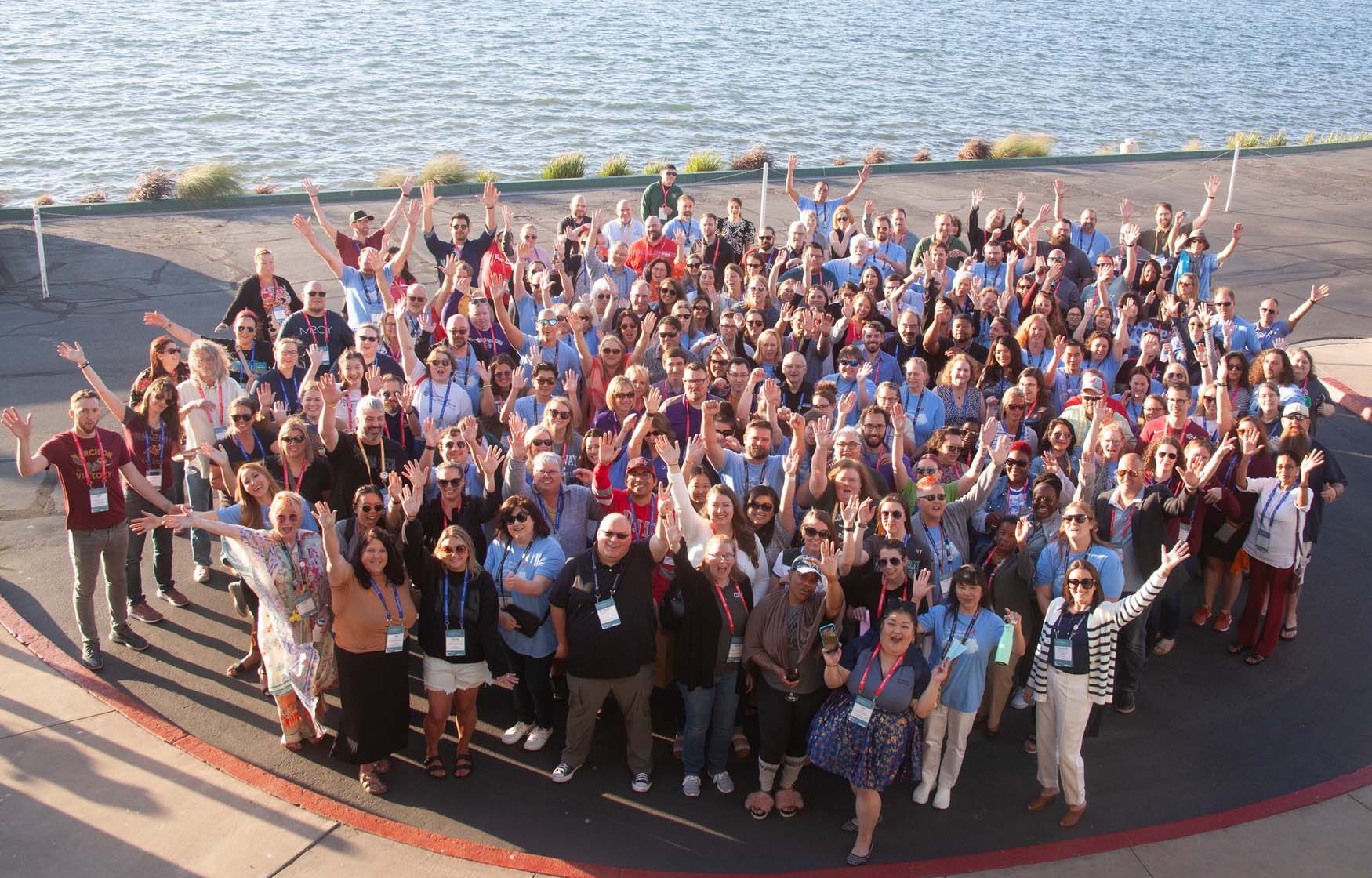 Attendee-group-photo-2023-collegesource-annual-conference